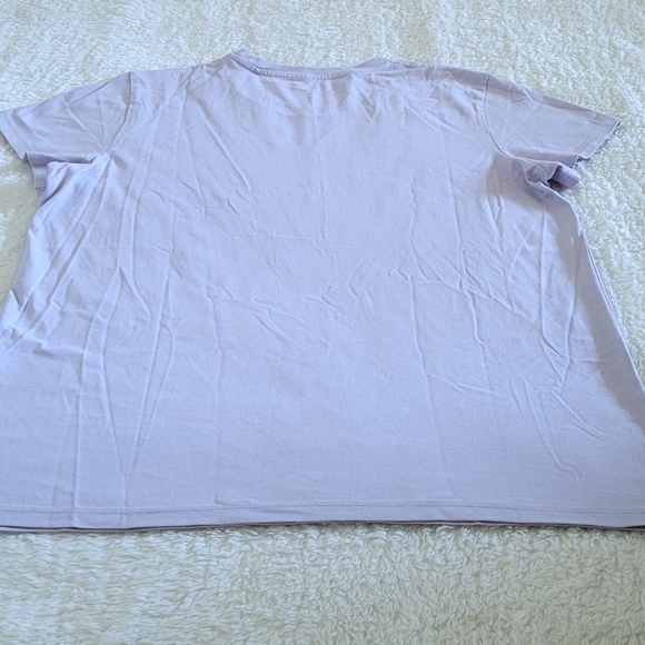 Levi's Light Lavender💜 with Iridescent Logo Tee👕 - NWT - Picture 14 of 15
